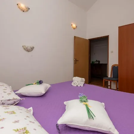 2 Bedroom Gorgeous In Dom wakacyjny *