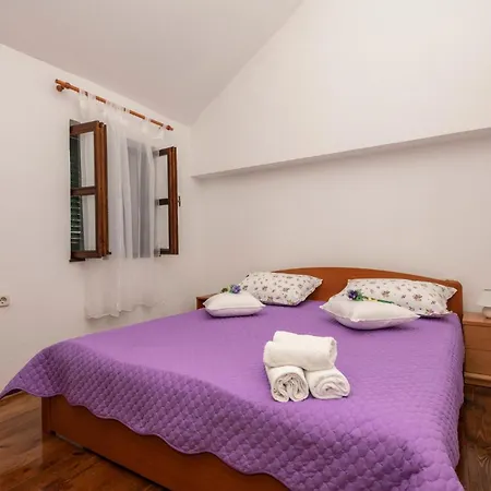 2 Bedroom Gorgeous In